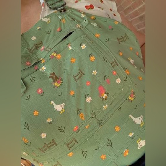 Duluth Heirloom Gardening Bib Overalls Women’s L Garden Geese 35” Inseam - Picture 2 of 11
